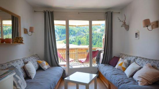 Apartamento 2 Pieces Avec Terrasse Et Vue Sur Les Pistes Isola 2000 Exterior foto